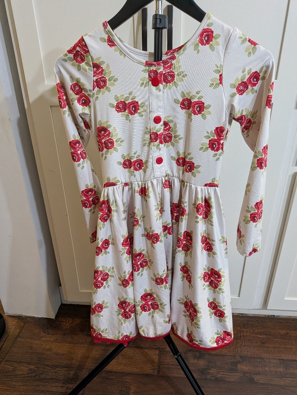 Charlie's Project Kids Rose Dress Size 8/10 Long Sleeve Floral Red Button Lace